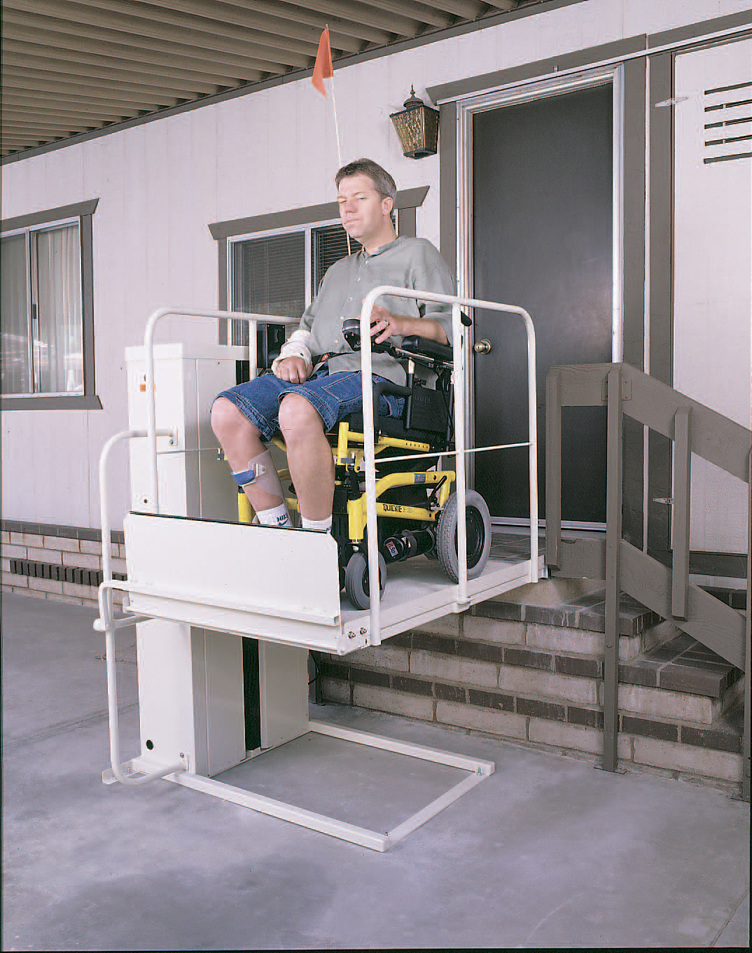 Beverly Hills macs pl50 stair chair lift